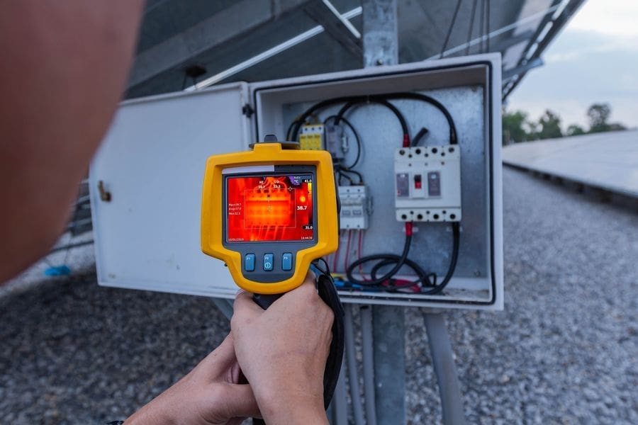 why-use-thermography-testing-image-new Shows Thermal Camera Picture